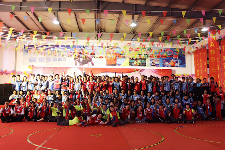 “圆爱中国梦—共同托起明天的太阳”大型公益活动在我校成功举办