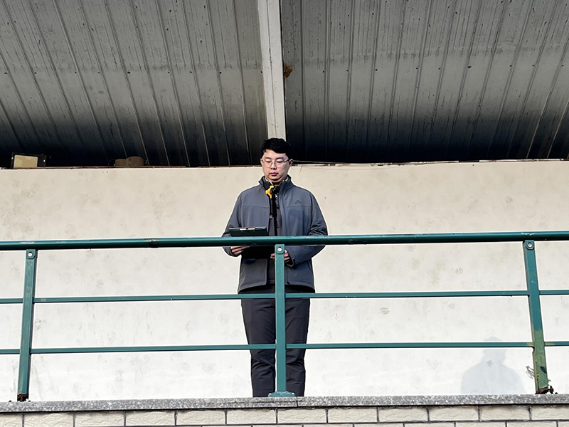 升国旗砺初心 传经验启新程